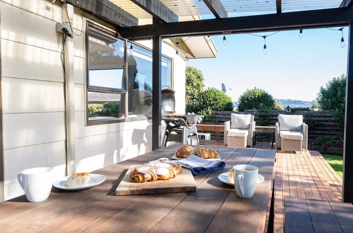 Modern Holiday Home With Spa - Great For Families & Dogs Taupo